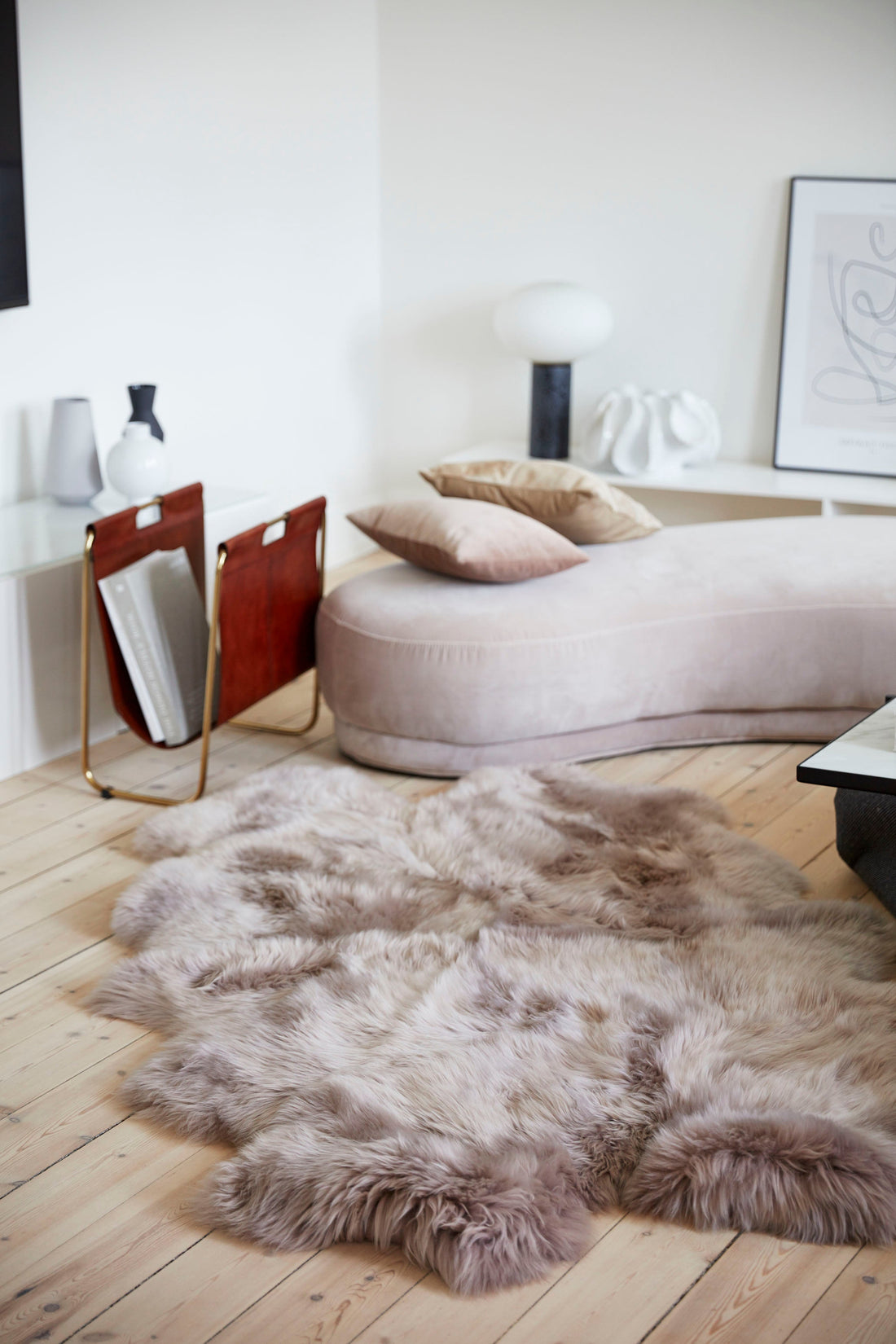 <a href="/pages/living-room">Salon</a>