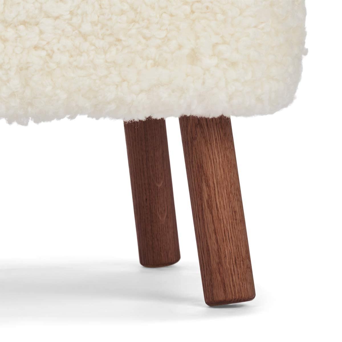 Emma Mini Lounge Chair Kość słoniowa / Nogi orzechowe