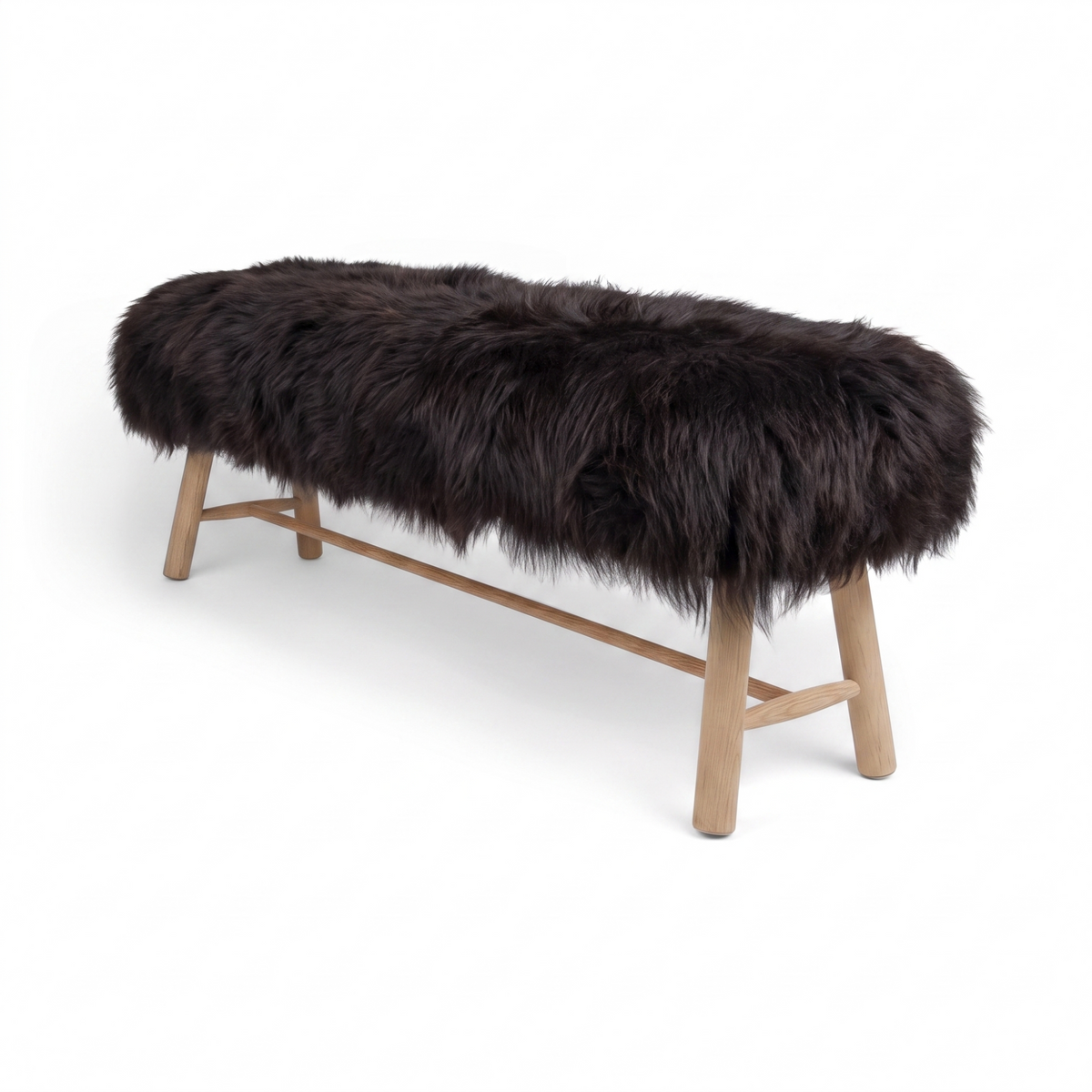 Ławka Theo | Owcza Skóra Islandzka | 140x35x45 cm Naturalnie czarny / Nogi dębowe